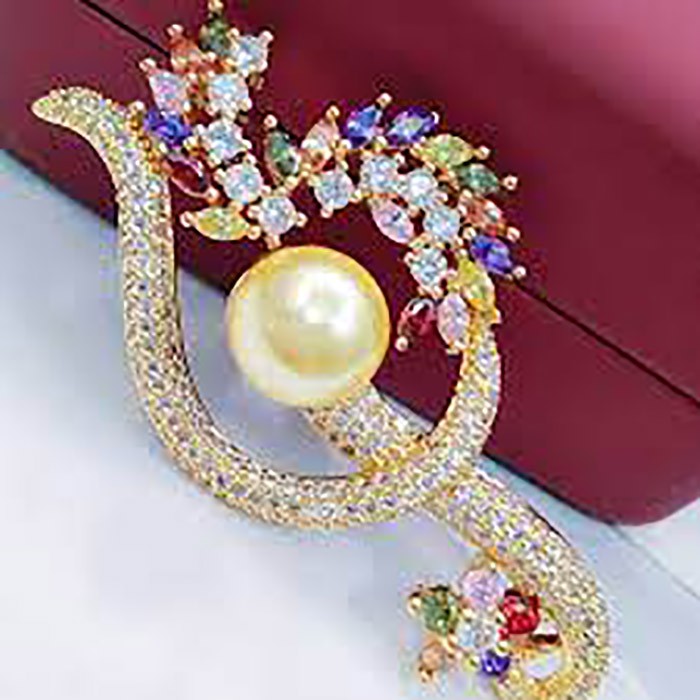 Brooch
